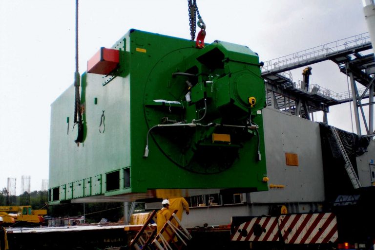 80 to Generator im Ladehafen